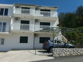 Apartments with a parking space Podgora, Makarska - 12807